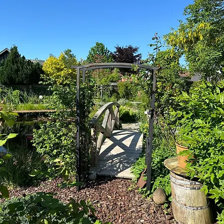 Haus Bettina, Im Garten Zuhause Harrislee