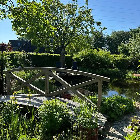 Tatil Evi Haus Bettina, Im Garten Zuhause Harrislee